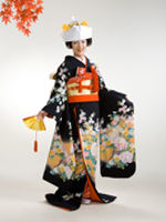 黒お引き摺り着物